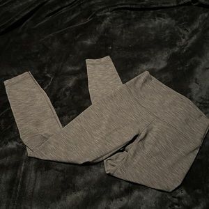 Lululemon size 6 align legging